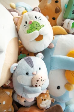 Kuscheltier mymochi Bär Nomo 16cm mit Pommes in Geschenkbox